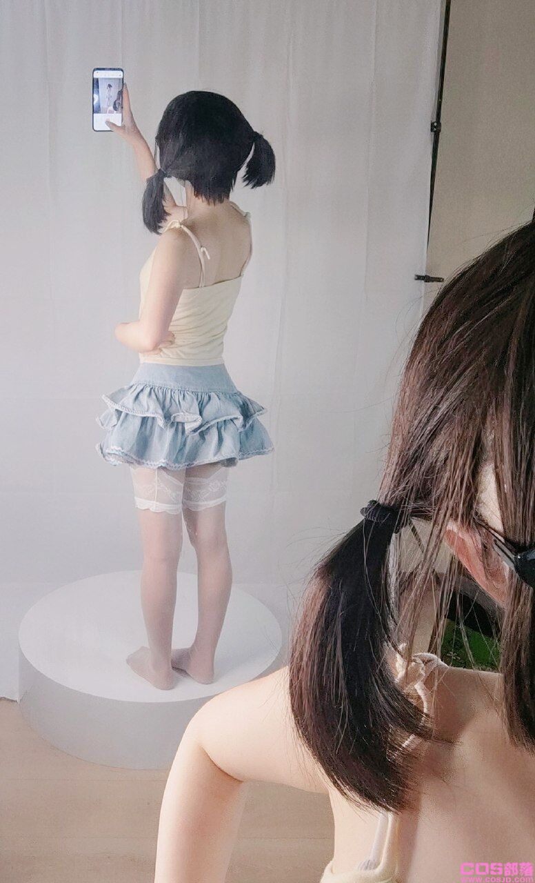 coser绫蛋糕裙吊带袜汐(图11)