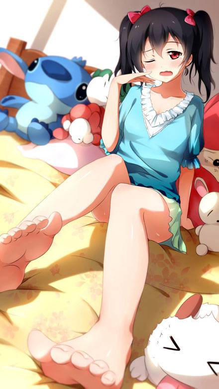 二次元性感美足少女福利图(图2)