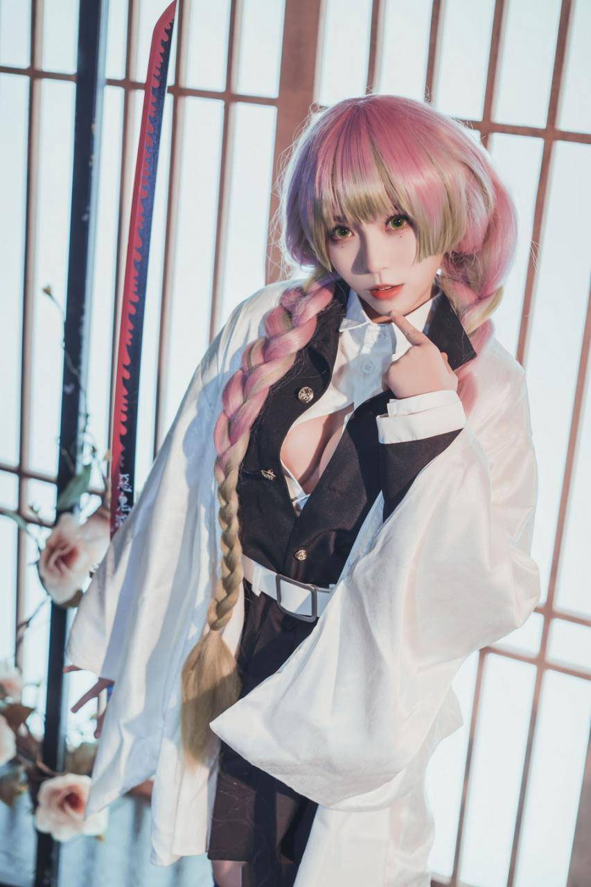 恋柱cosplay cn白易子教主(图4)