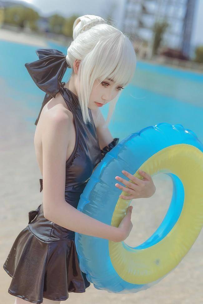 阿尔托莉雅alter泳装cos Cn：泡泡(图2)
