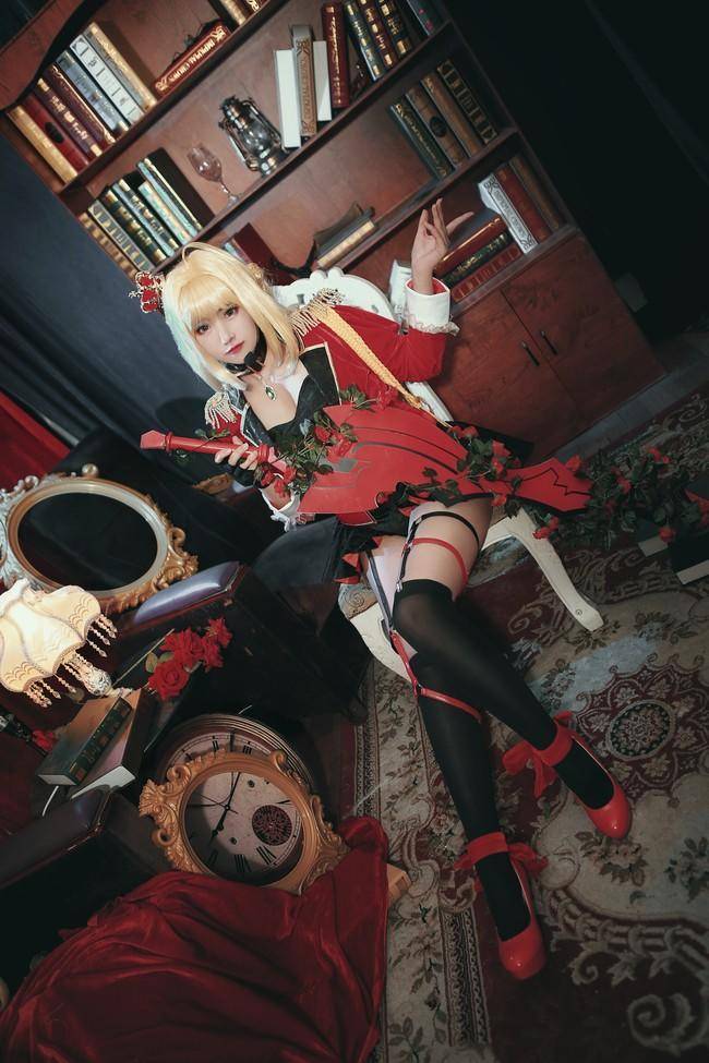 尼禄cos Cn：夏柠柠(图2)