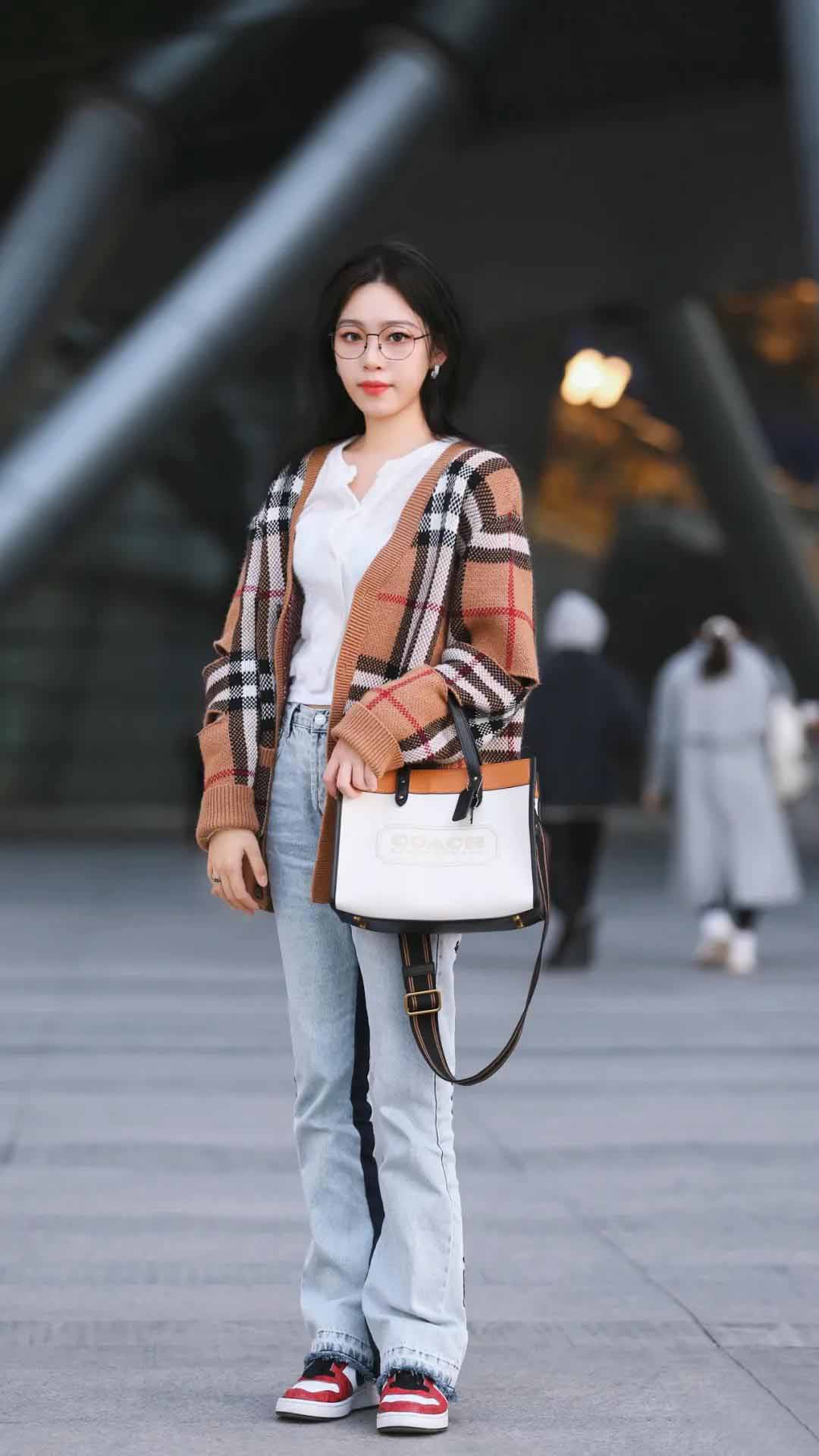 街拍|穿什么才能不辜负这几天最舒服的天气(图5)