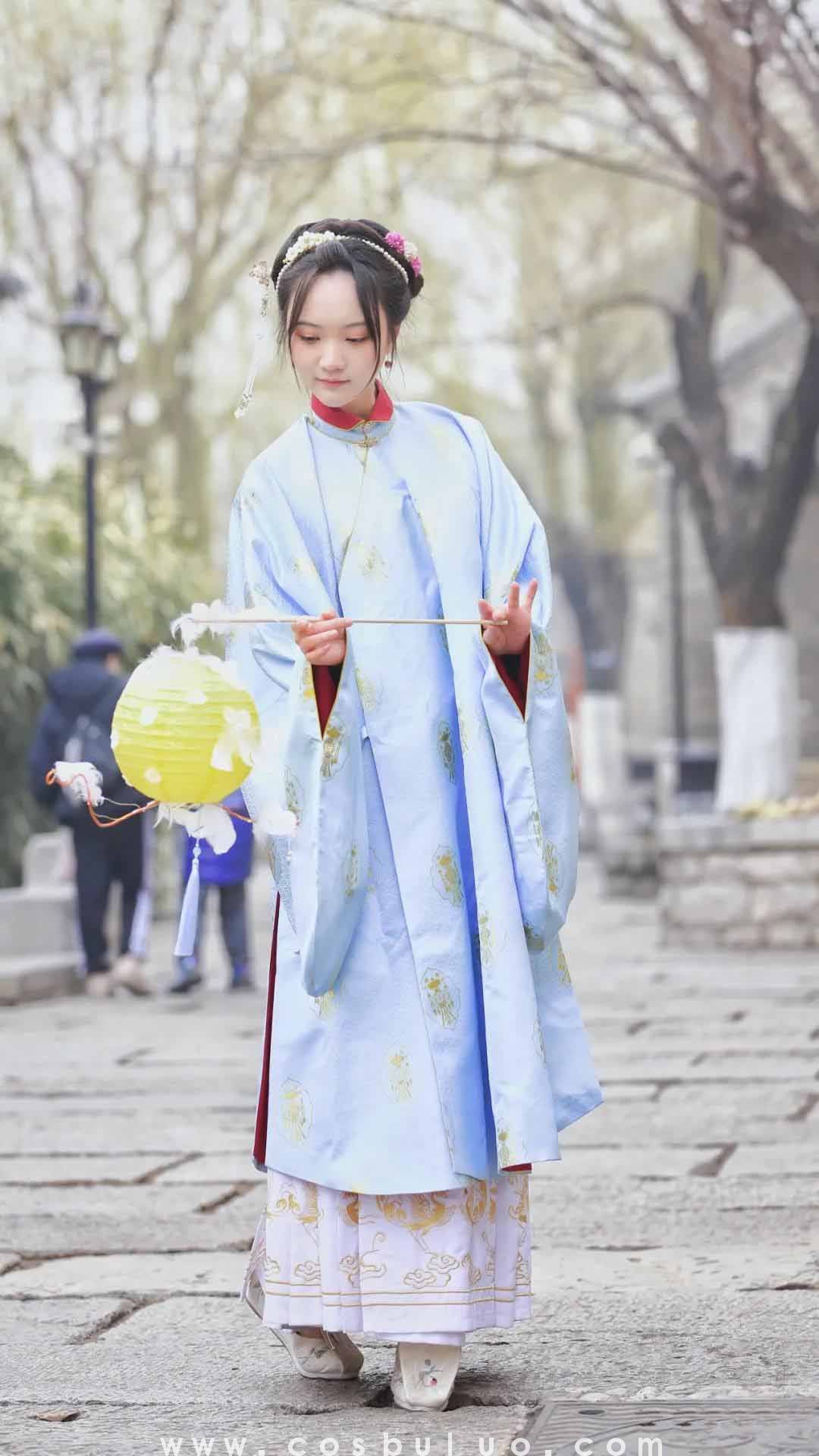 街拍今天拍到的小仙女，都是从古代穿越而来的(图3)