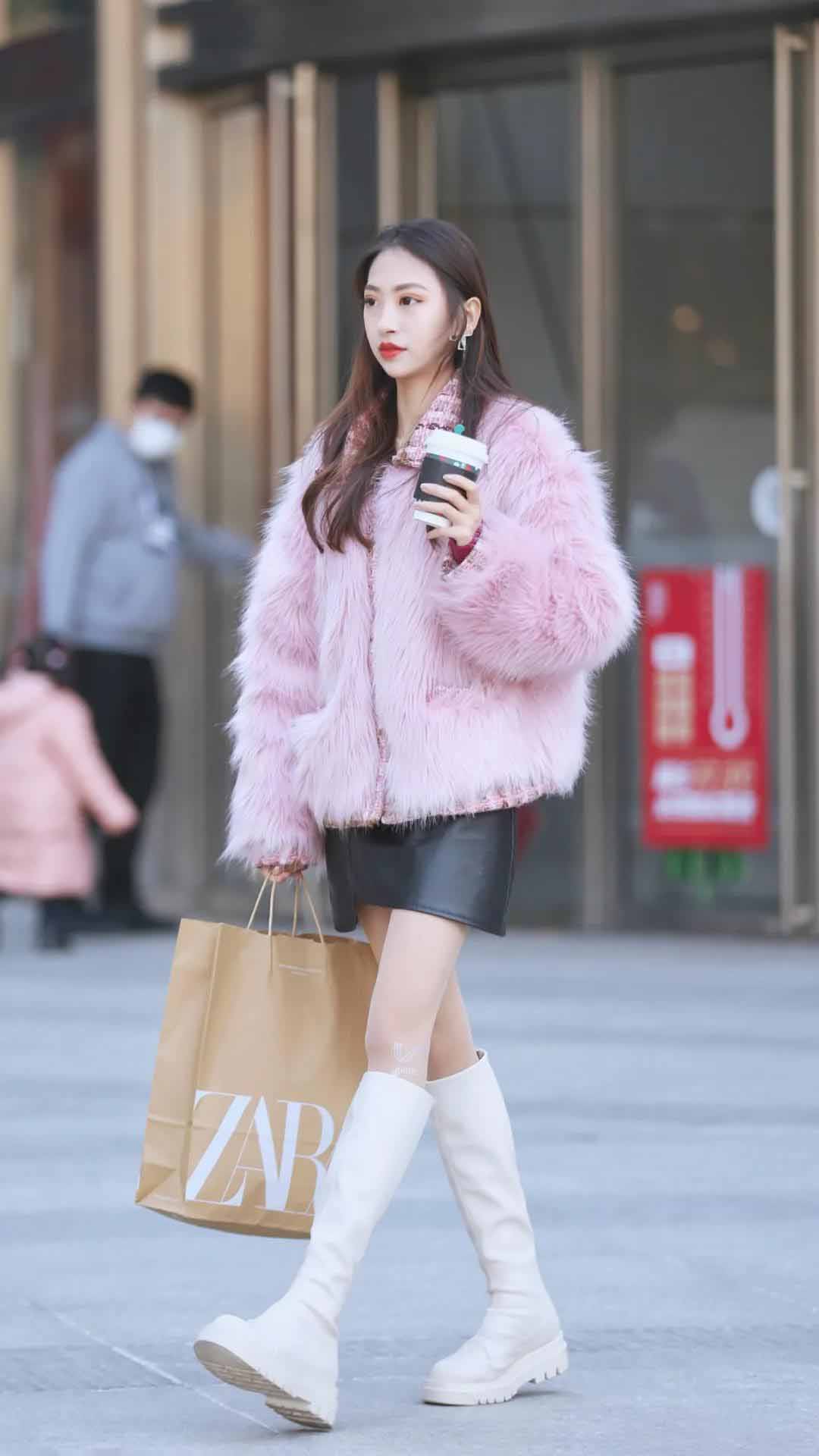 街拍|零下20度 小姐姐都变得“冷好看”(图1)