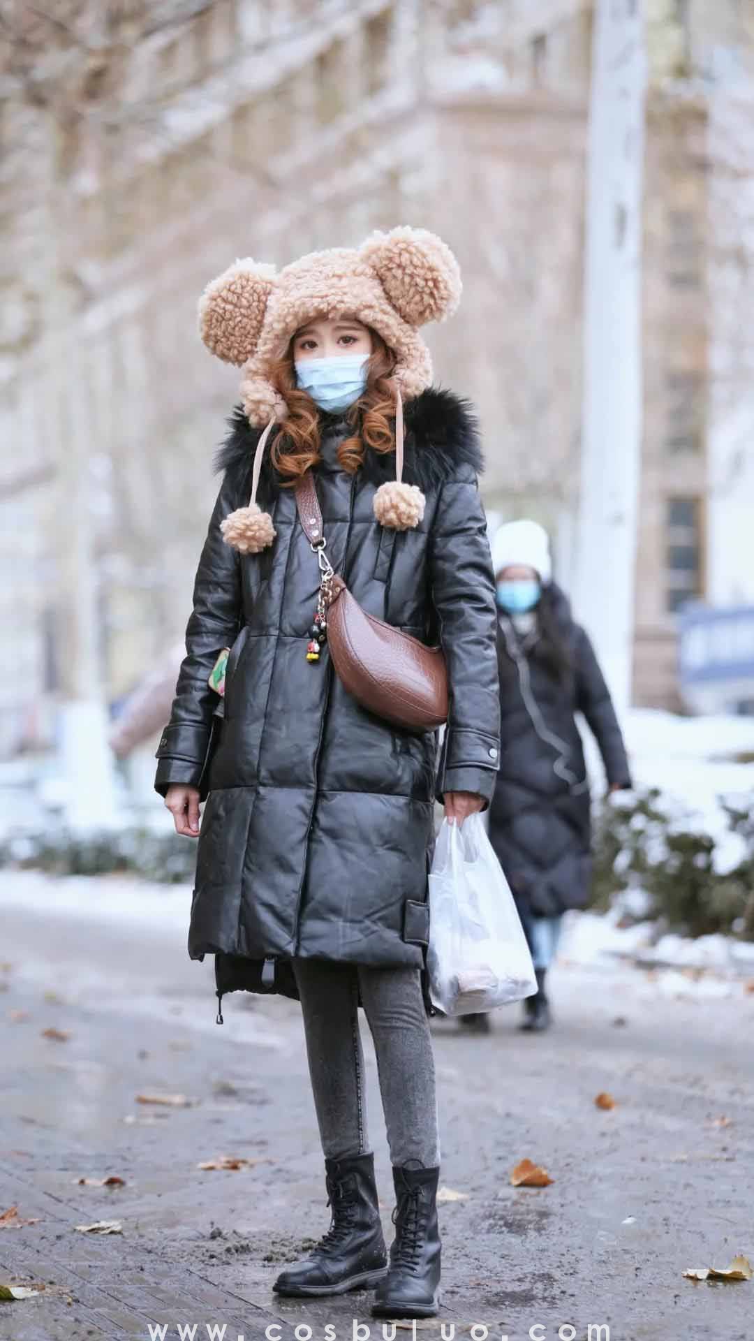 街拍|用暖暖的雪中街拍 陪你进入2021年(图1)