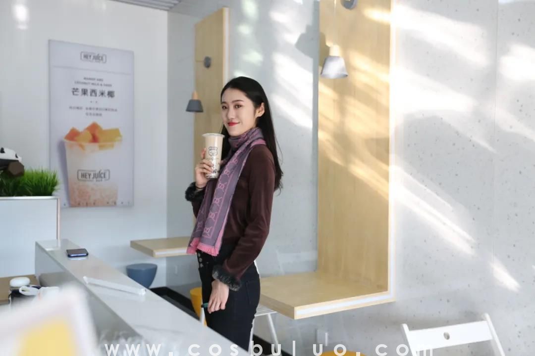 街拍丨温热的奶茶才是冬日的出街标配 温暖抚慰我们的心和胃(福利)(图15)