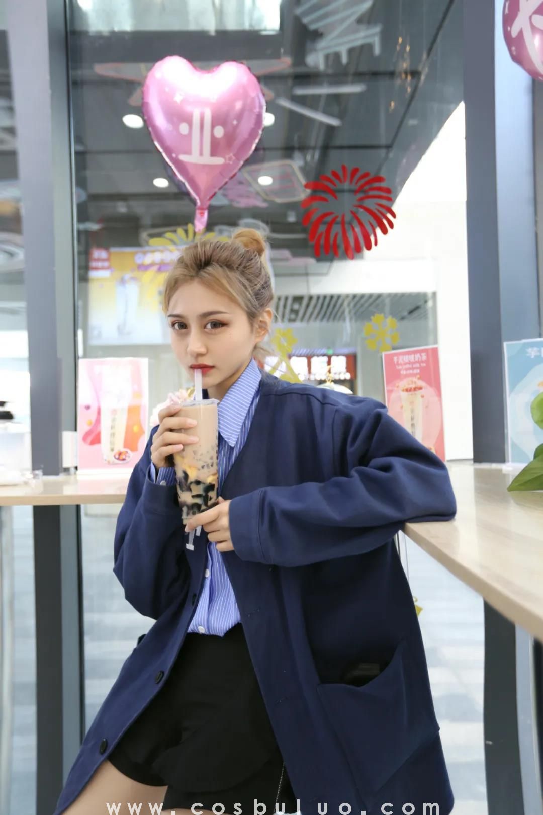街拍丨温热的奶茶才是冬日的出街标配 温暖抚慰我们的心和胃(福利)(图21)
