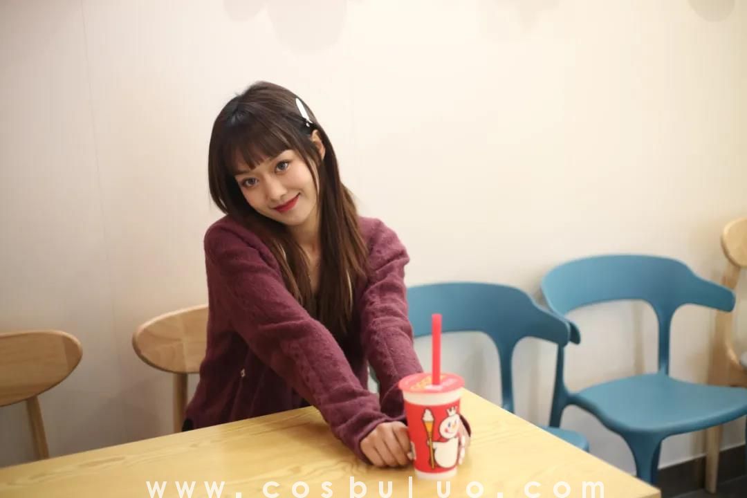 街拍丨温热的奶茶才是冬日的出街标配 温暖抚慰我们的心和胃(福利)(图26)