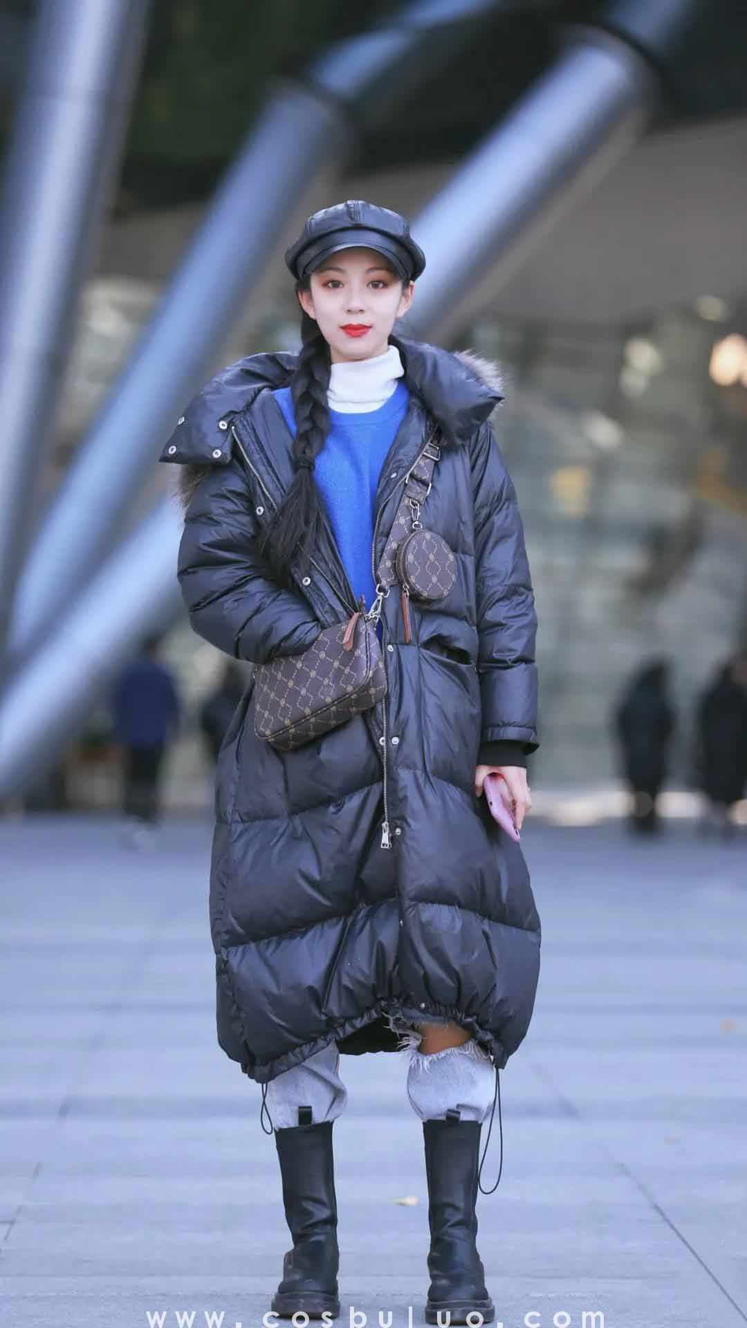 街拍|羽绒服和毛绒外套随意切换 这样的一周有点意思(图4)