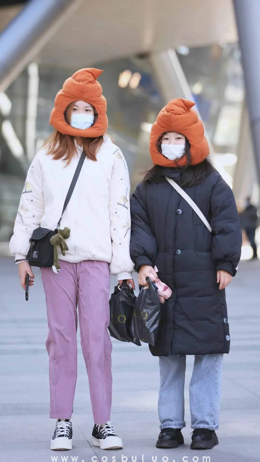 街拍|要么长过膝 要么短上腰 冬日穿搭来一波(图7)