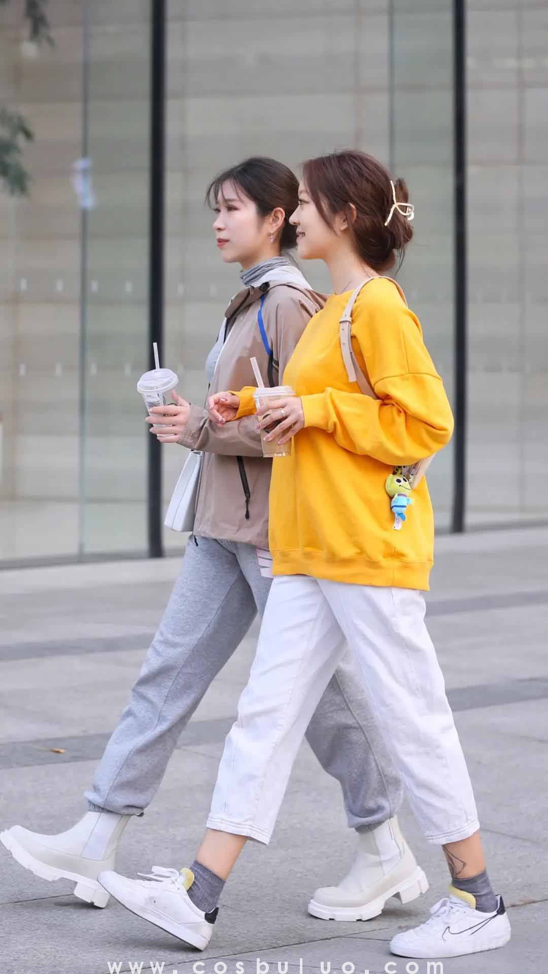 街拍|入冬了还那么暖和 拍到了很多对逛街的闺蜜(图10)