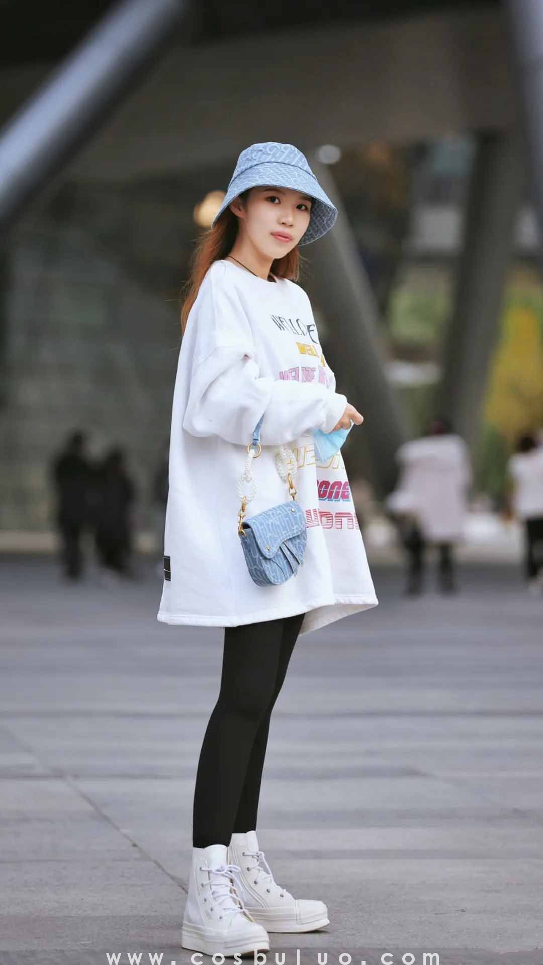 街拍|要降温了 拍一组暖暖的小姐姐 陪你度过冬天(图5)
