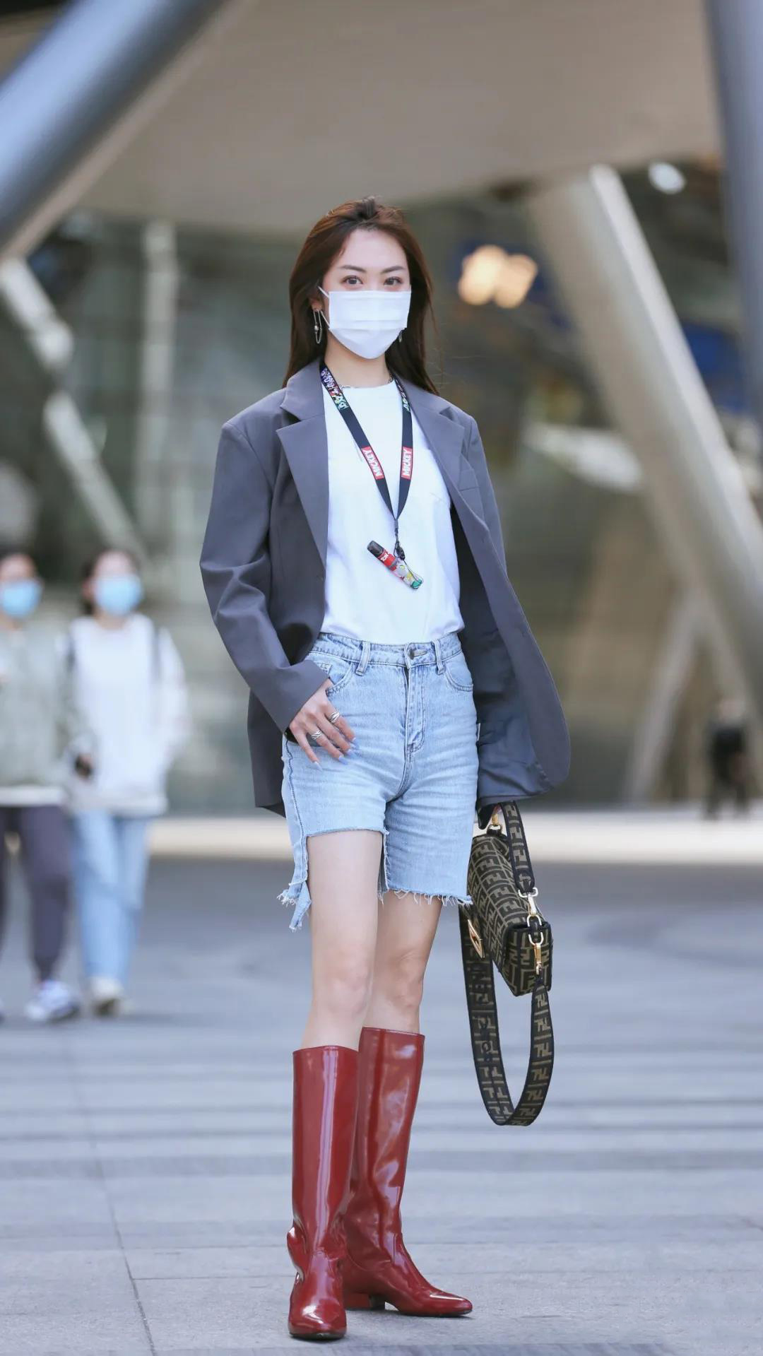 街拍|乱穿衣的季节 温柔系的小姐姐来一波(图3)