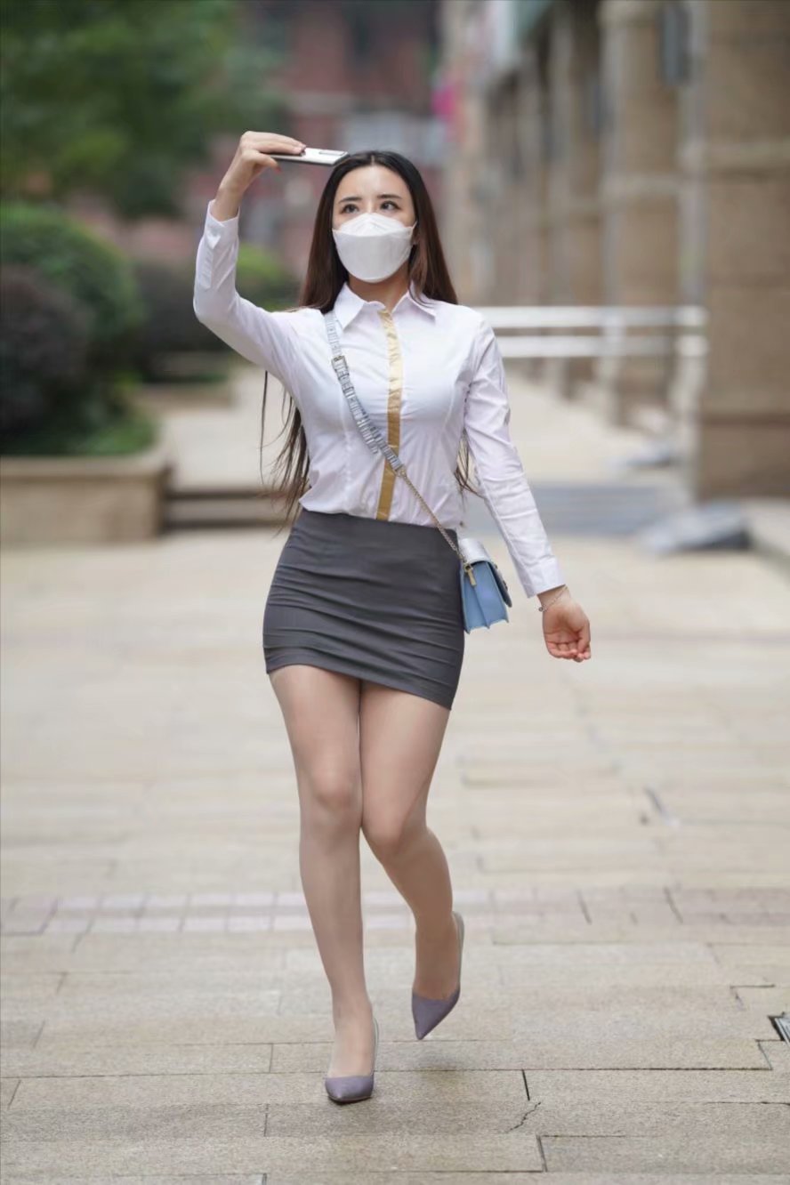 街拍|抓怕吃饭的小姐姐(图5)