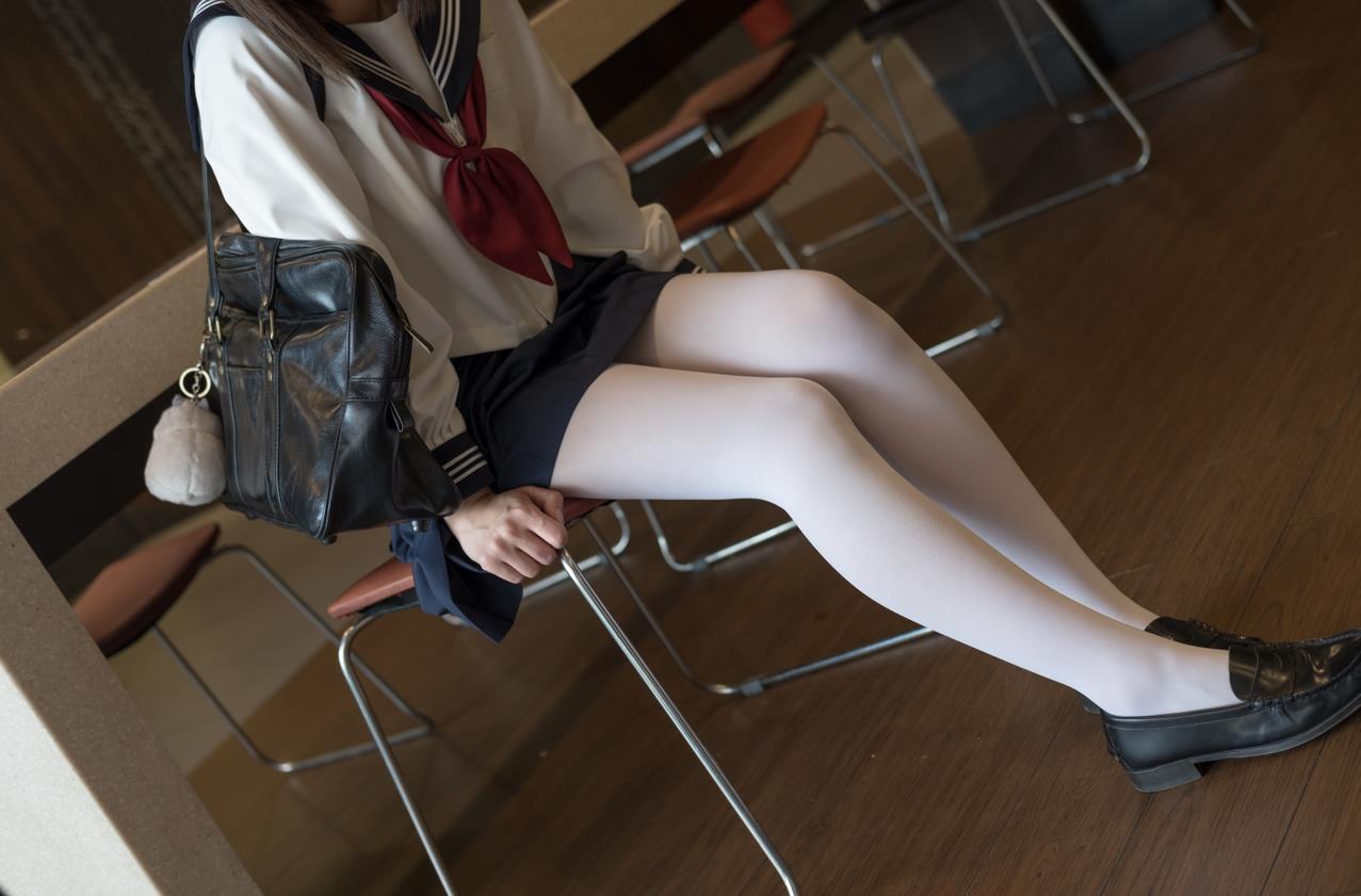 森萝财团BETA-017【83P-688MB】(图3)