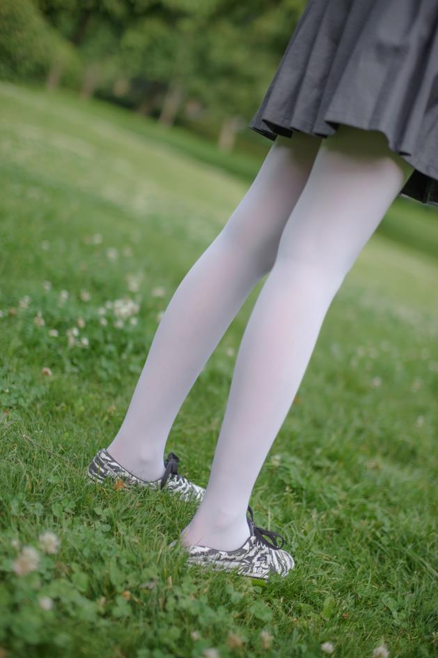 森萝财团R15-014【99P-681MB】(图1)