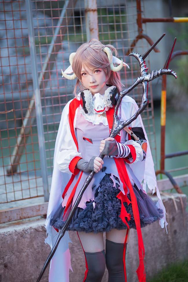 明日方舟 艾雅法拉cosplay Cn：妖少(图4)