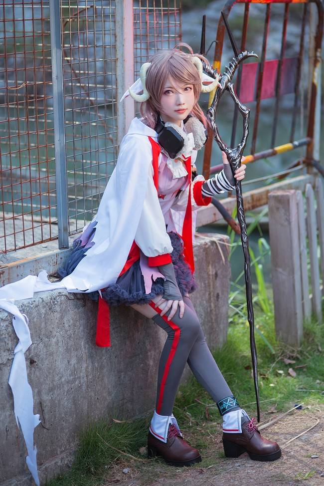明日方舟 艾雅法拉cosplay Cn：妖少(图5)