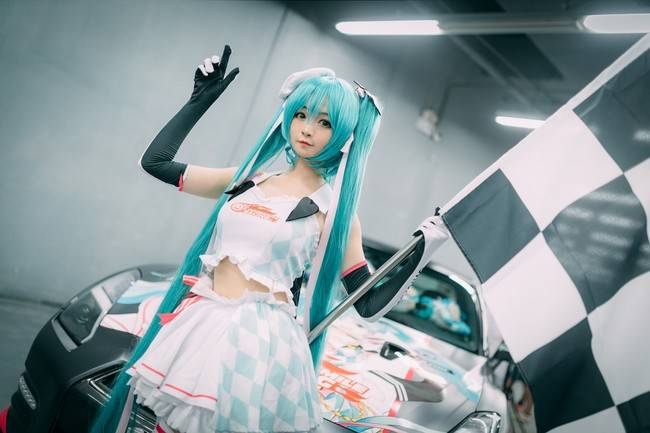初音未来cosplay Cn：春眠的哈妹(图2)