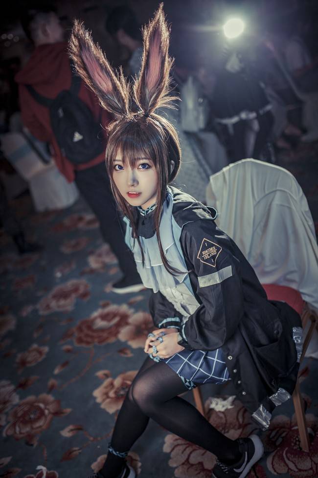 明日方舟 阿米娅cosplay Cn：是瓶子鸭(图2)