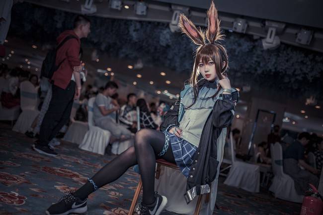 明日方舟 阿米娅cosplay Cn：是瓶子鸭(图4)