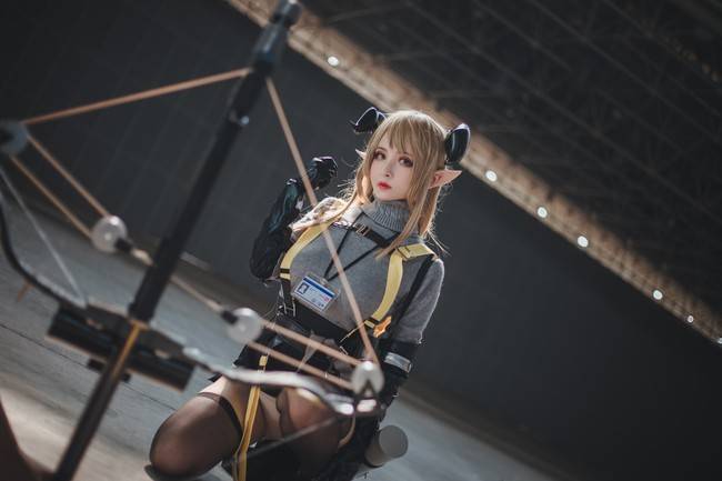 明日方舟 陨星cosplay Cnrioko凉凉子(图6)