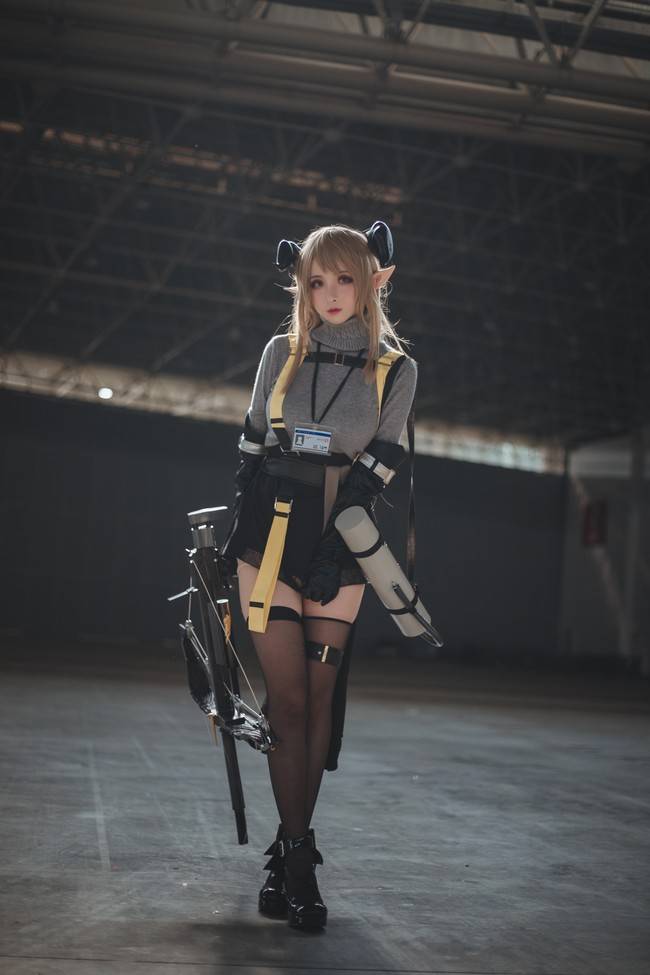 明日方舟 陨星cosplay Cnrioko凉凉子(图1)