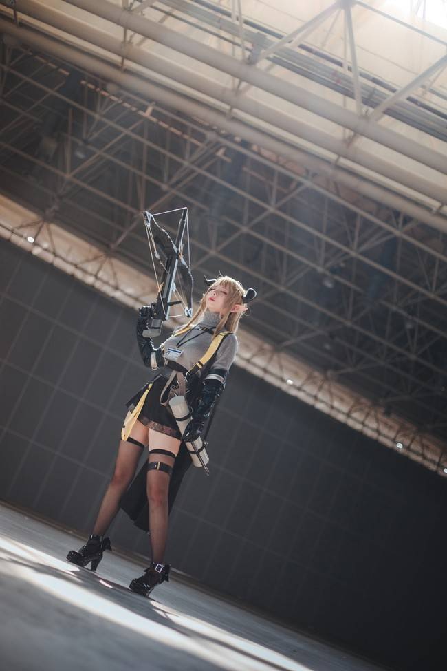 明日方舟 陨星cosplay Cnrioko凉凉子(图10)