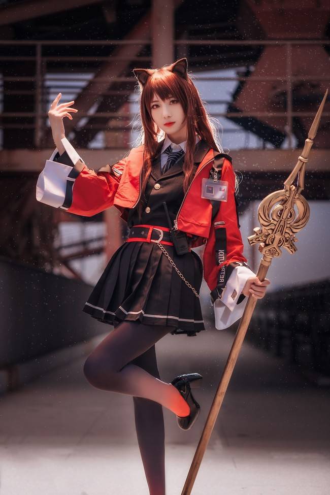 明日方舟 天火cosplay Cn：弥音音ww(图1)