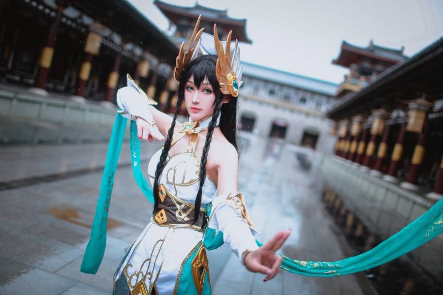 英雄联盟 艾瑞莉娅cosplay Cn：欣欣nb(图4)