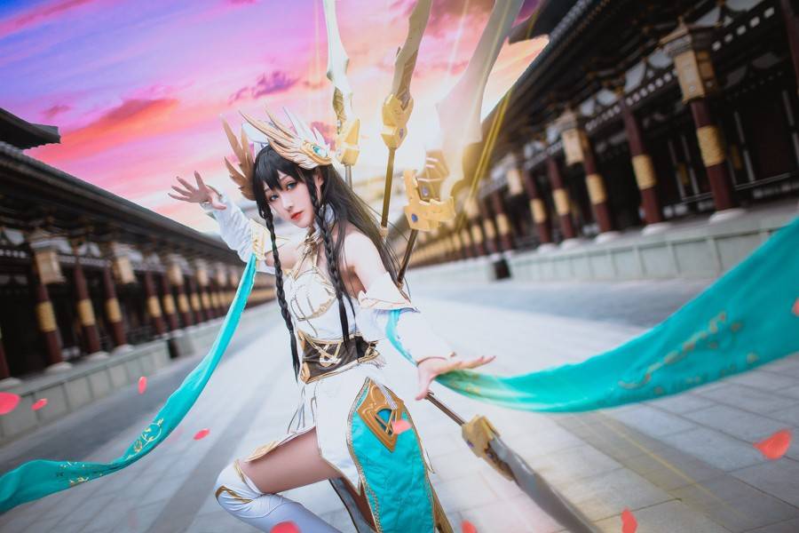 英雄联盟 艾瑞莉娅cosplay Cn：欣欣nb(图5)