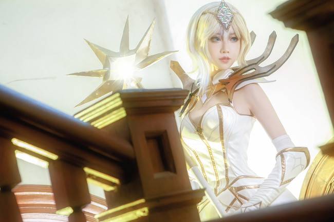 光辉女郎拉克丝cosplay Cn桃昔(图3)