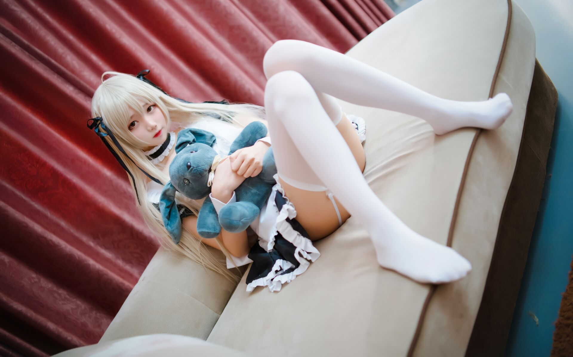 微博红人Coser@五更百鬼 穹妹女仆【37P】(图2)
