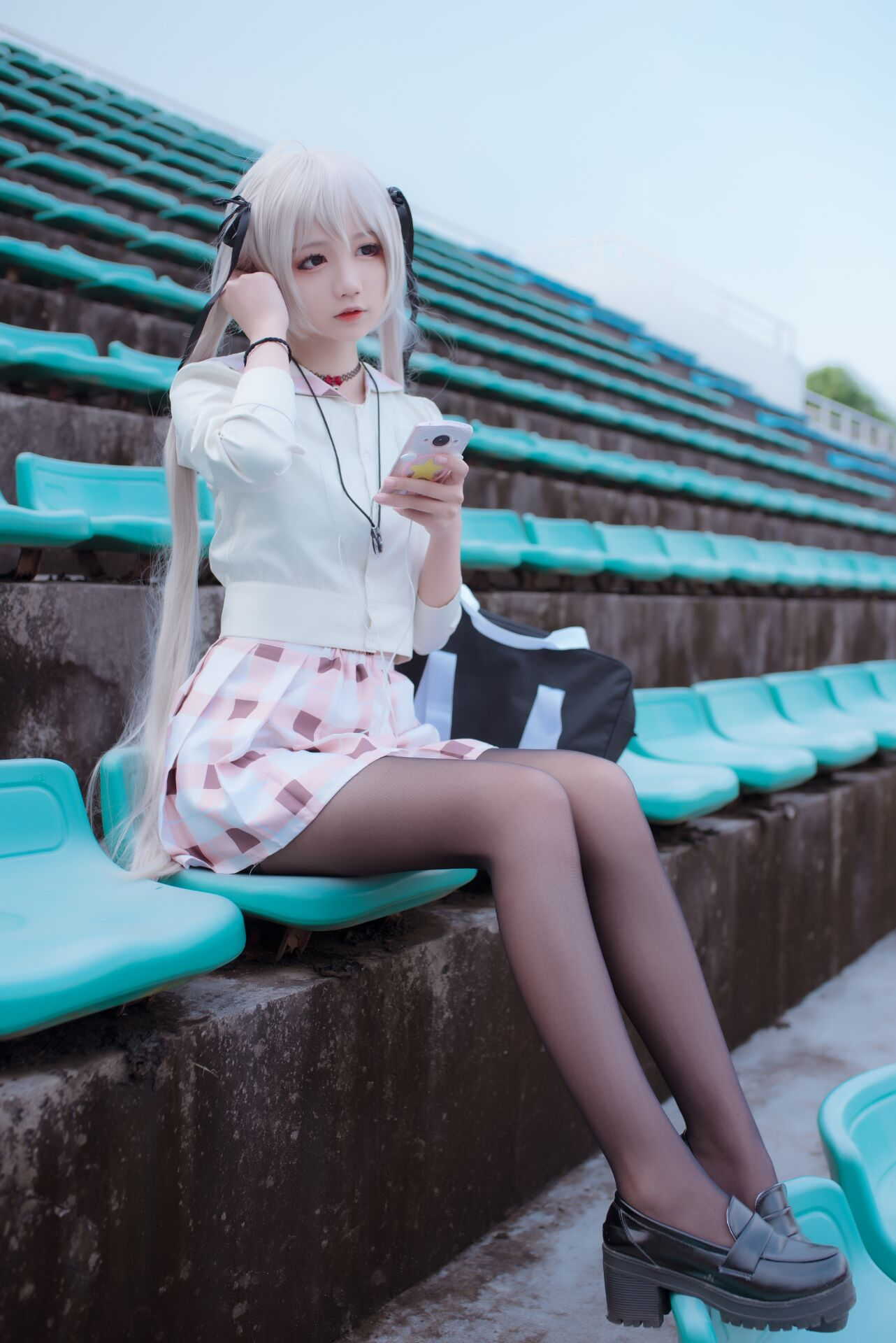 微博红人Coser@五更百鬼 穹妹女仆【37P】(图1)
