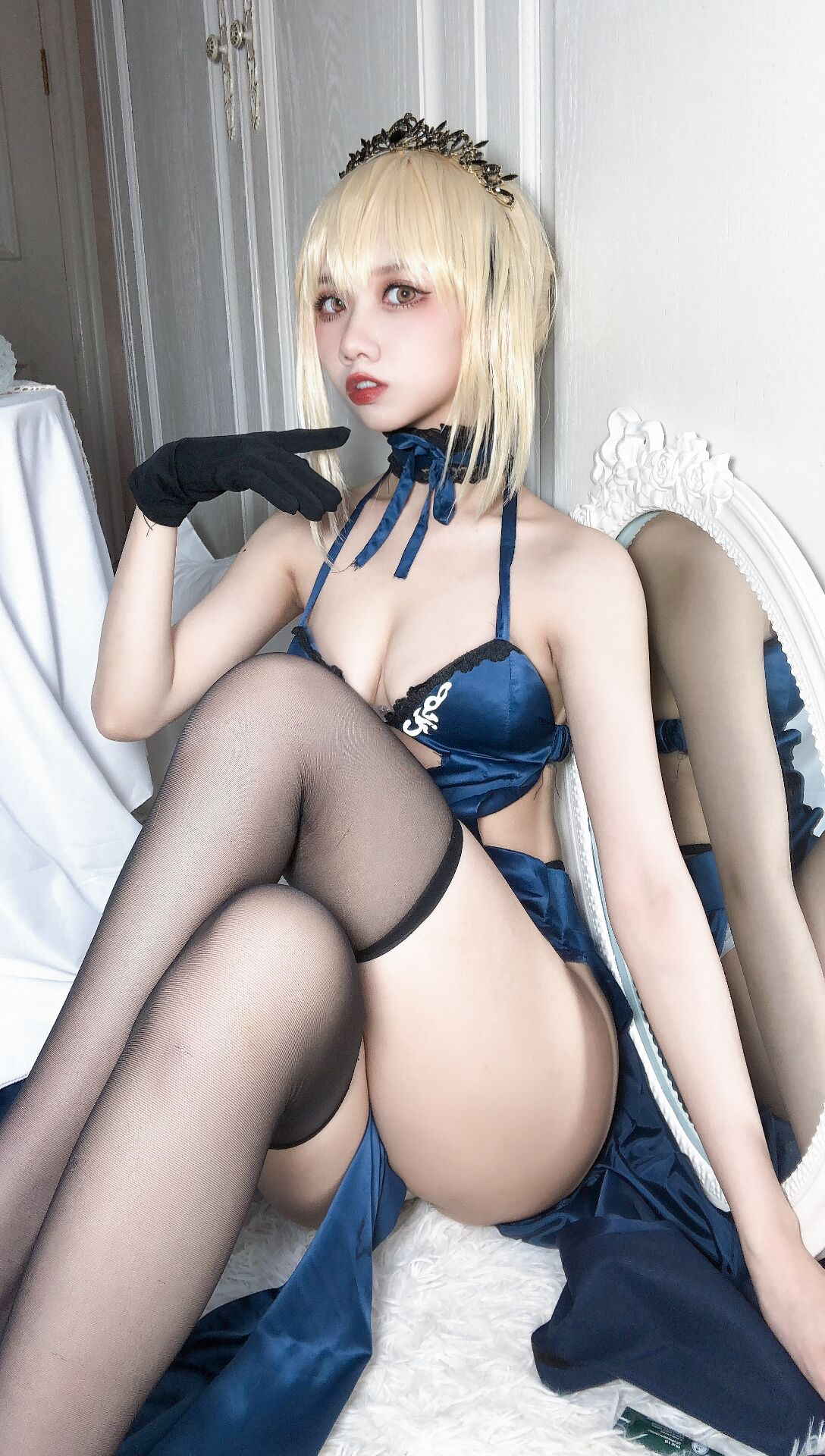 黑呆蓝裙【30P】(图2)