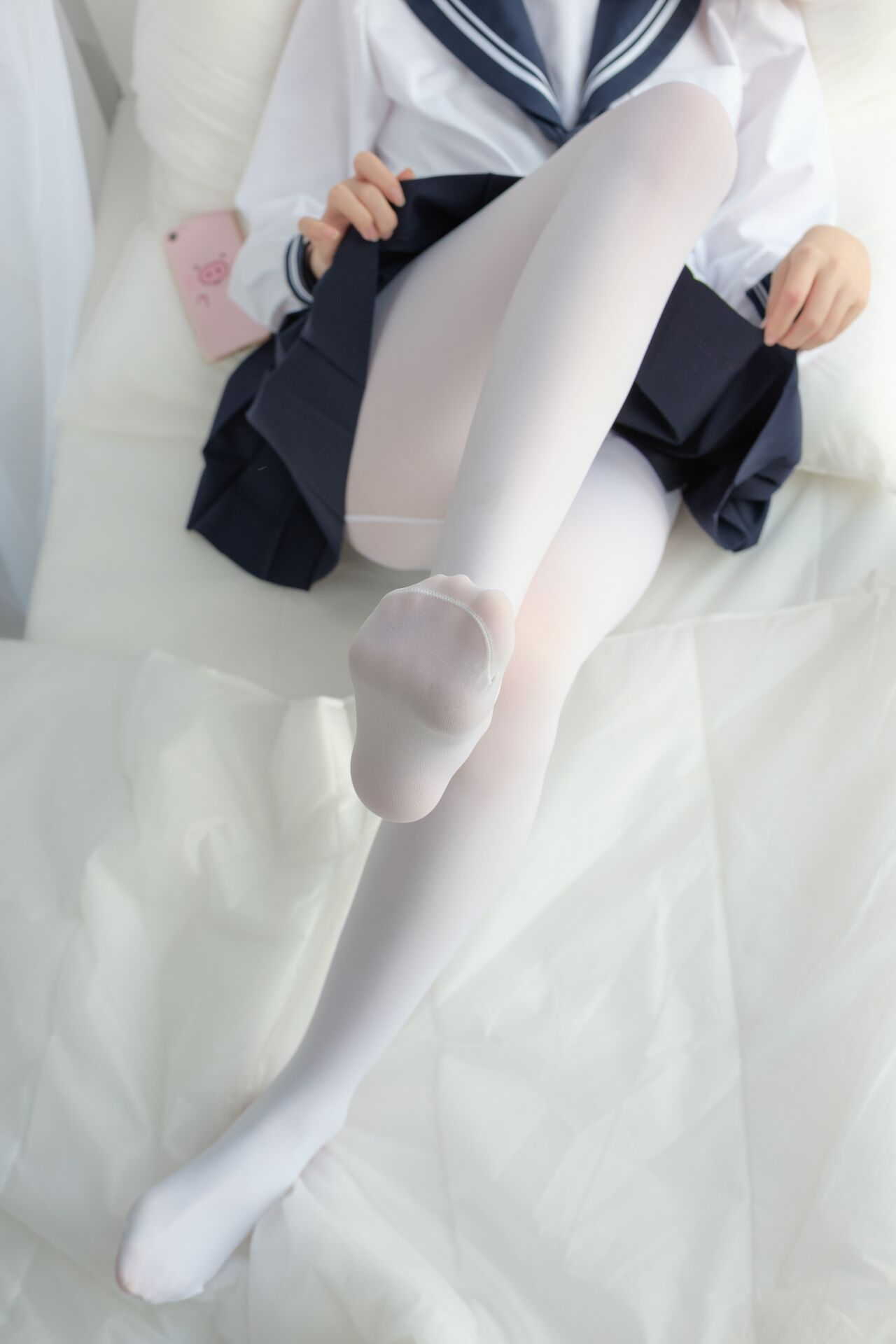 课堂白丝【41P】(图2)