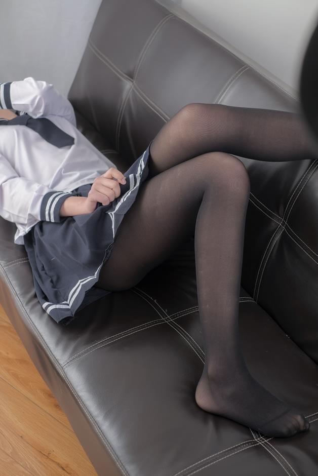 森萝财团R15-赠品03 【53P+1V-235MB】(图2)