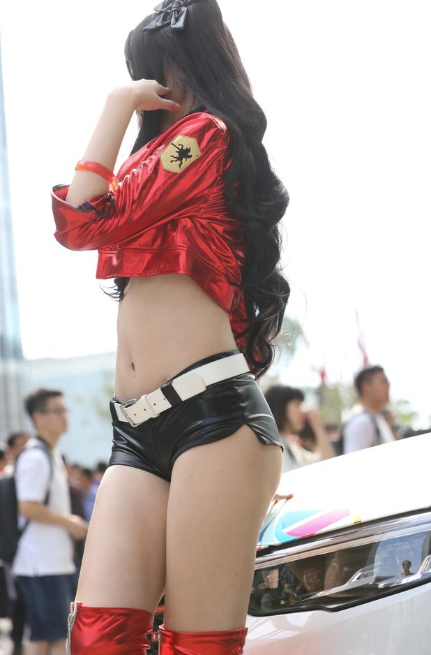 【街拍】红衣皮短裤【200P-1.94G】(图8)