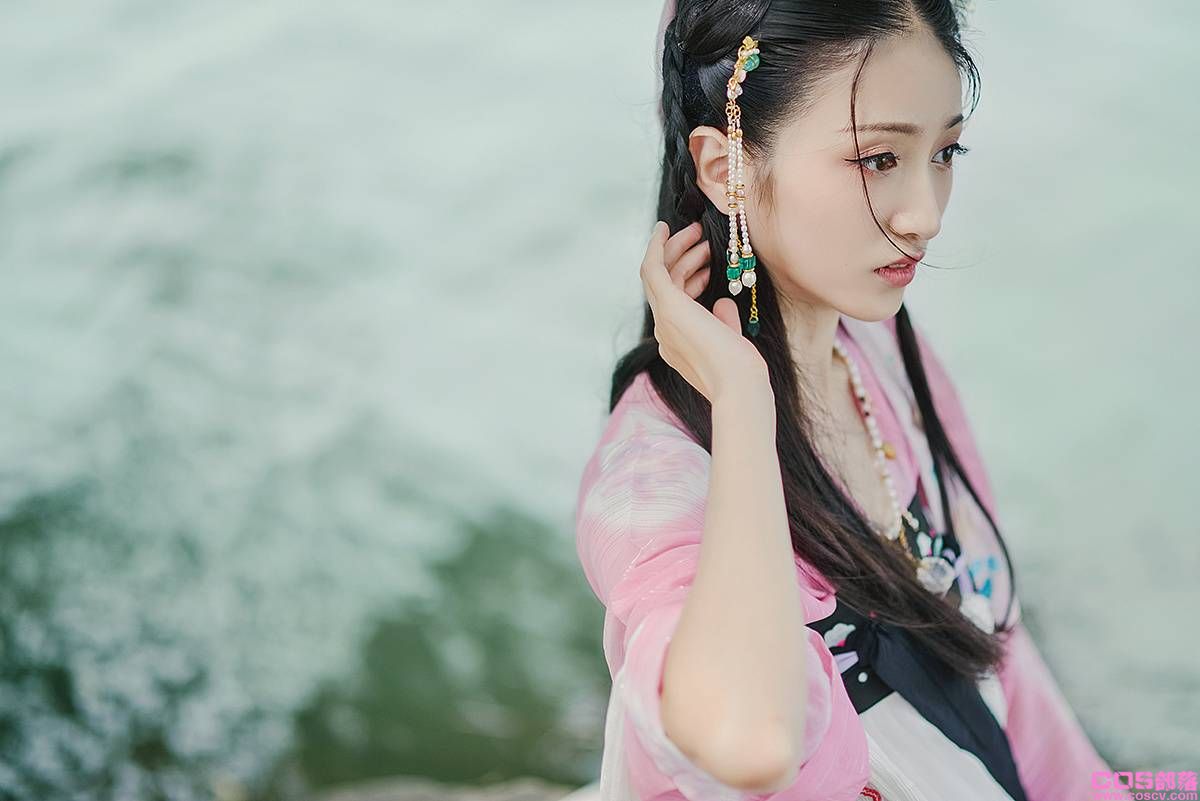 汉服写真 风莲入梦Cn：璐瑶想养白狗(图12)