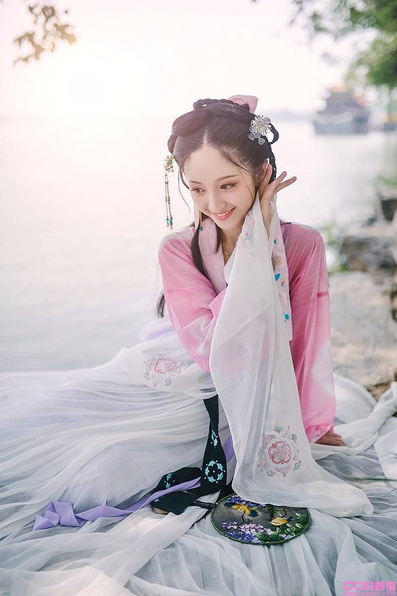 汉服写真 风莲入梦Cn：璐瑶想养白狗(图13)