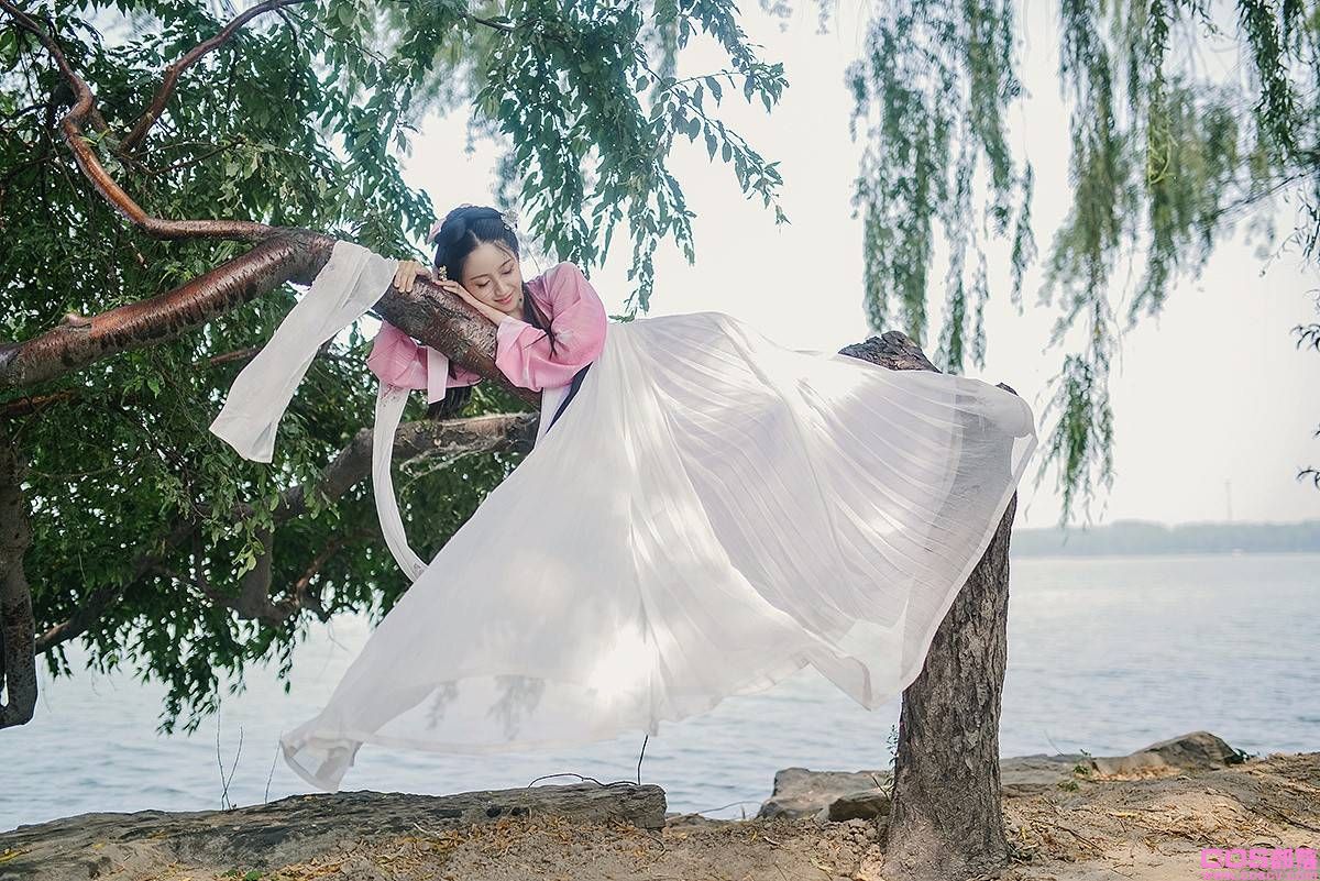 汉服写真 风莲入梦Cn：璐瑶想养白狗(图5)