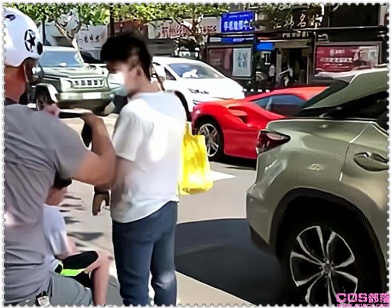杭州法拉利撞电动车视频，车主4点苦衷疑似曝光(图3)