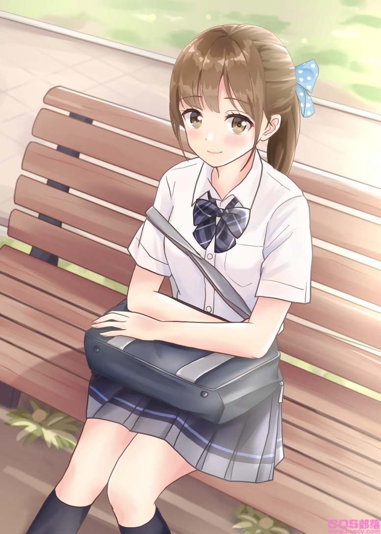 [动漫美图]日本画师插画作品喜欢这样的制服女友吗?(图4)