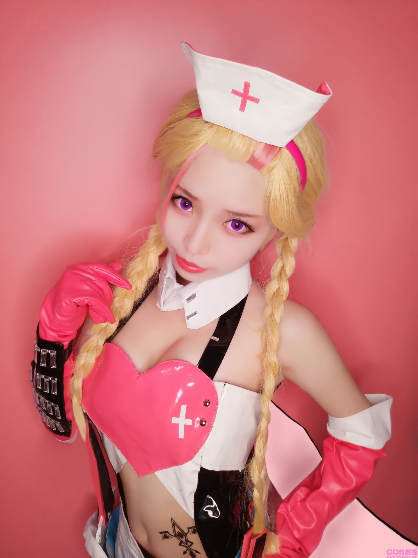 《嗜谎之神》幽丽护士装cosplay君Cn：白易子(图2)