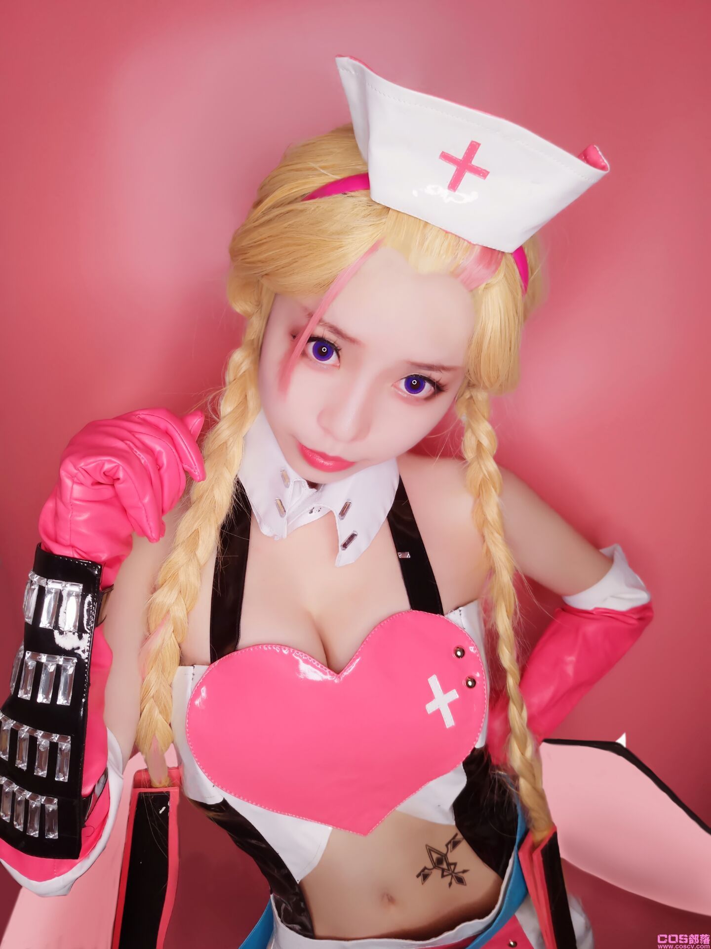 《嗜谎之神》幽丽护士装cosplay君Cn：白易子(图3)