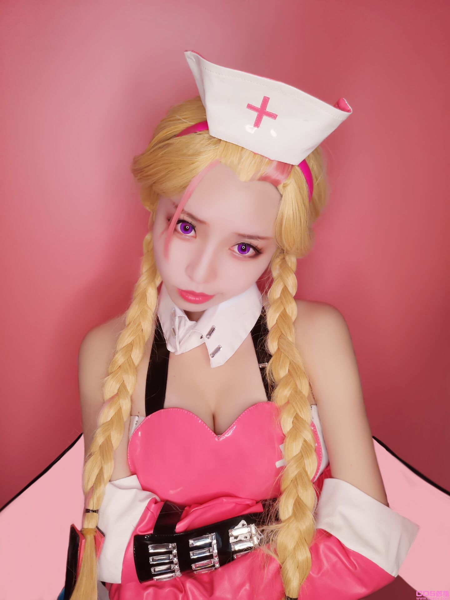 《嗜谎之神》幽丽护士装cosplay君Cn：白易子(图8)