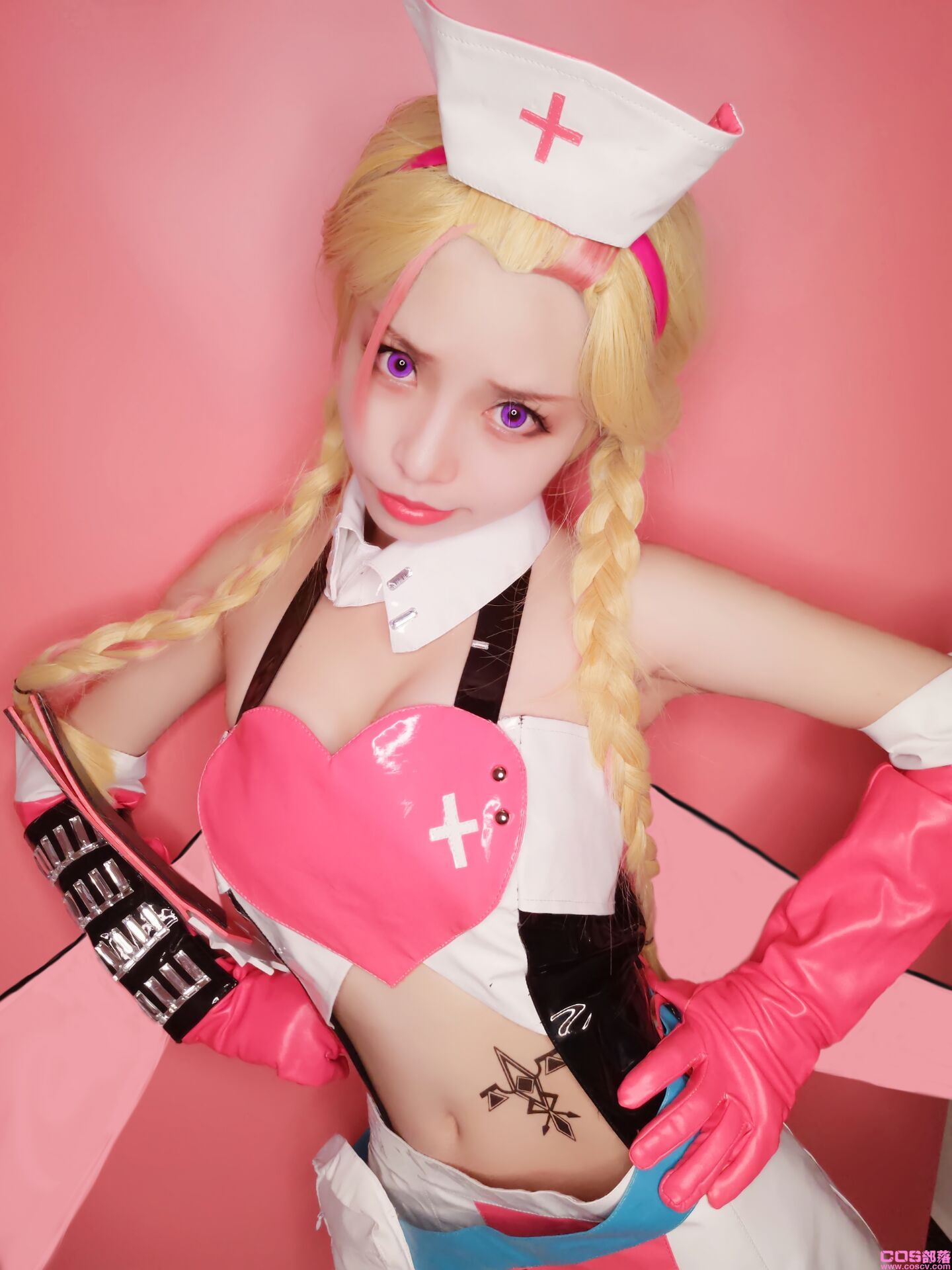《嗜谎之神》幽丽护士装cosplay君Cn：白易子(图6)