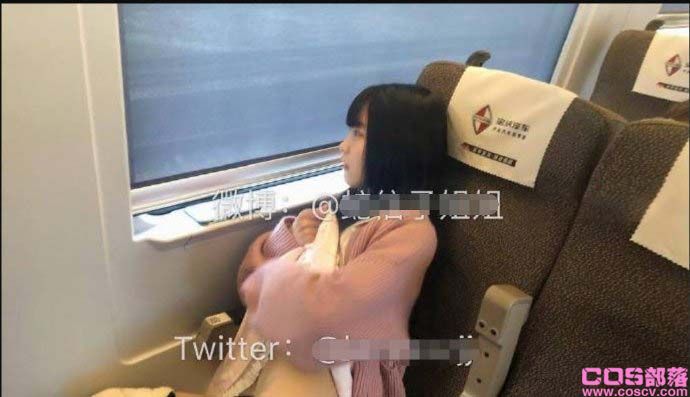 网红兔牙蛇蛇怎么了？ 抖音兔牙蛇蛇身份的2种猜测(图1)
