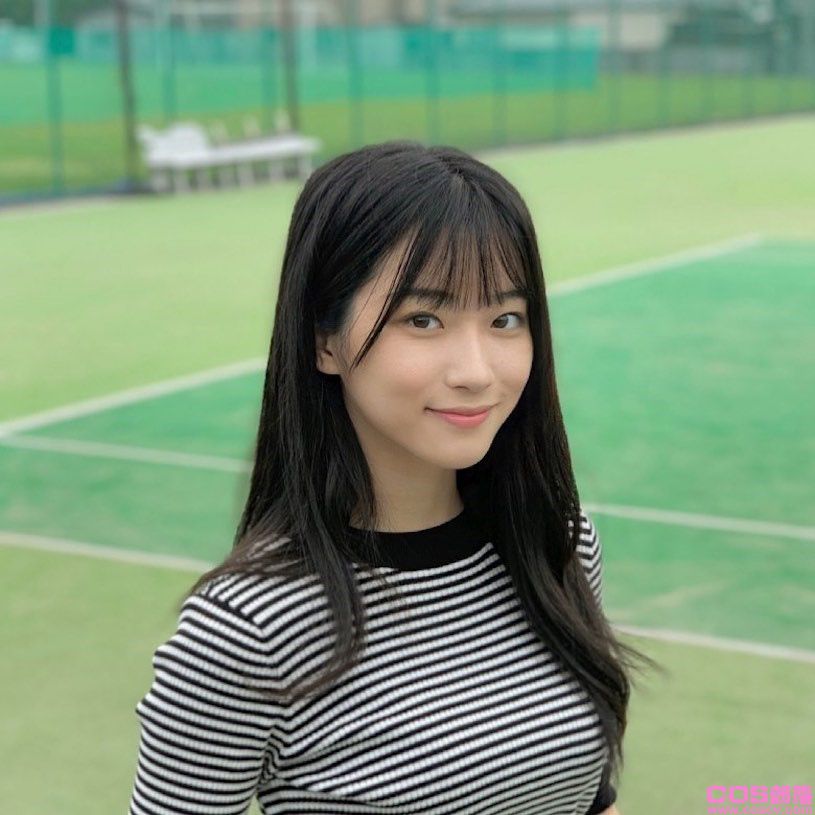 超甜「宝矿力水特正妹」制服照爆红，精致五官…网友：超有明星脸！(图12)