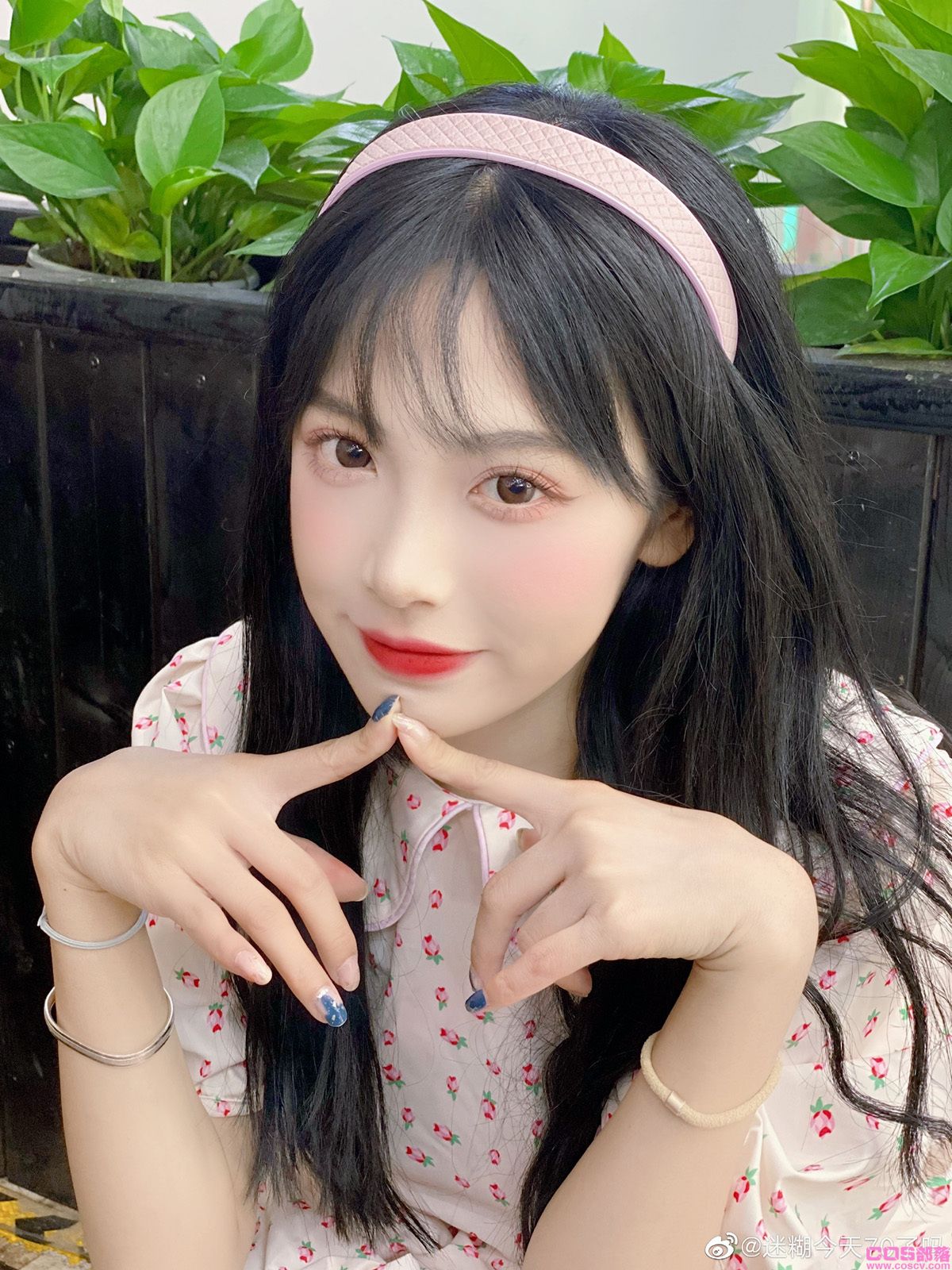 学妹感十足！微博清新美少女《迷糊今天70了吗》笑容里有超萌小虎牙！(图16)